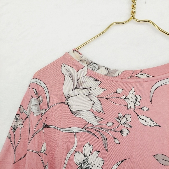 Matty M Pink & White Floral Short Sleeve V-Neck Midi Dress 2276 - Picture 5 of 7